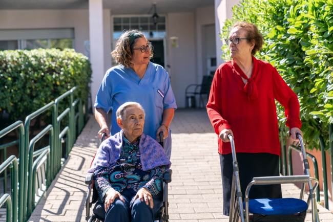 compétences auxiliaire de santé